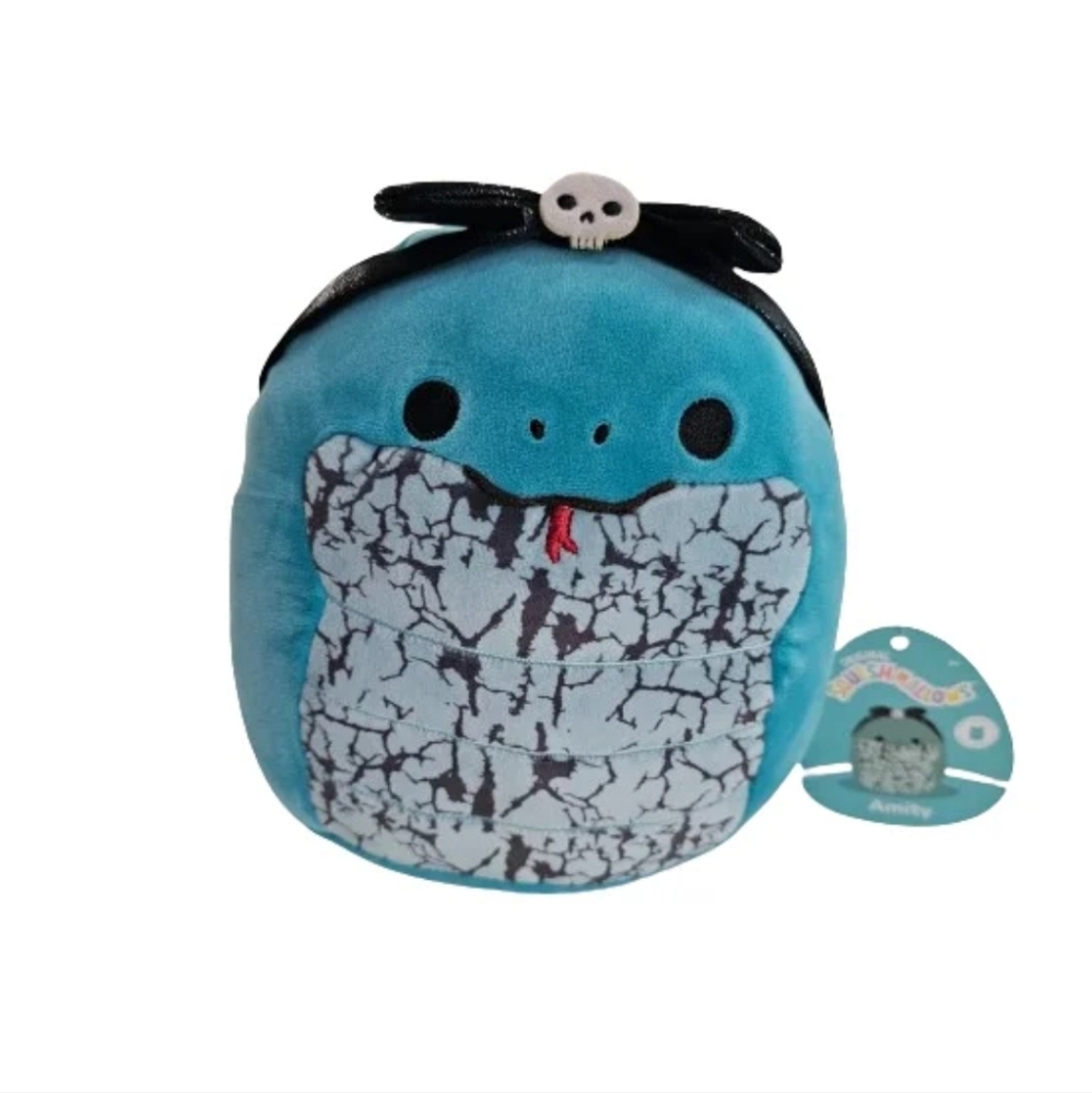 Squishmallow Amity the goth snake 7" NWT